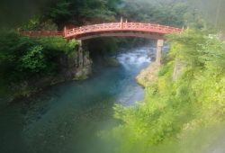 二荒山神社の神橋写真
